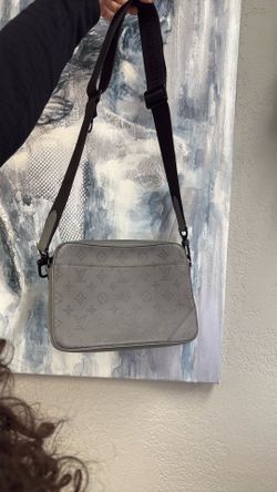 LOUIS VUITTON HANDBAG