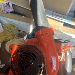 Leaf blower