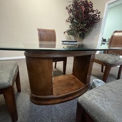 Dinning Room Table And Matching Shelf