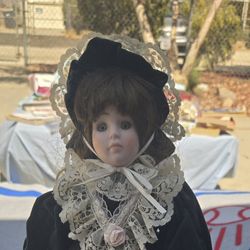 The Heritage Mint Ltd. Collection Doll