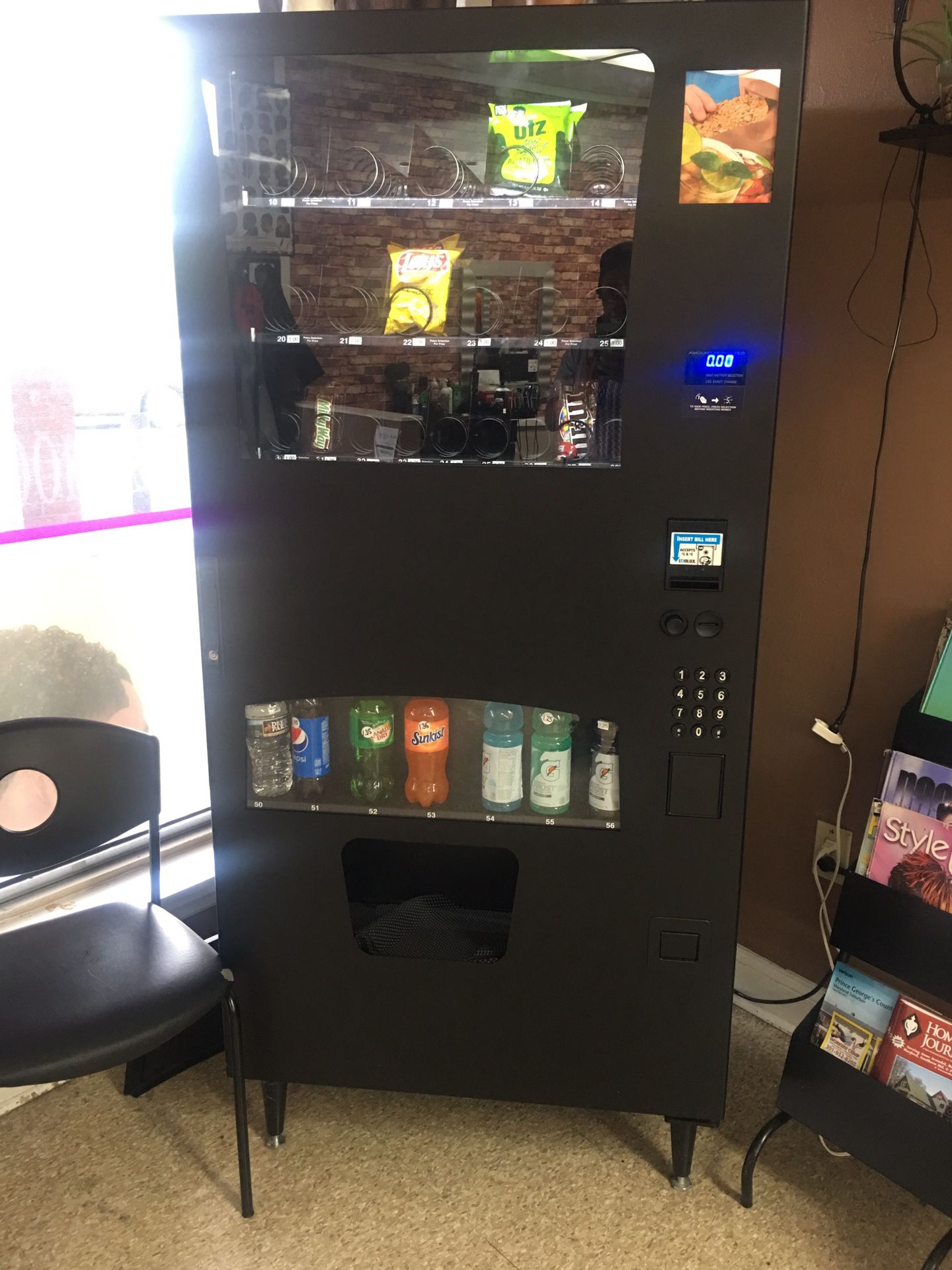 $800 Combo Vending Machine ASAP!!!!
