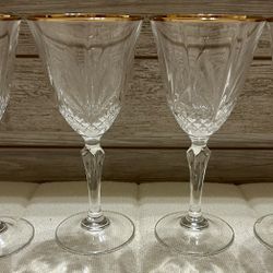 4 Cristal de Flandre Salzburg Gold Wine Glasses with cut crystal and Gold Rims