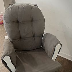 Storkcraft Premium Hoop Glider/Nursery Rocking Chair