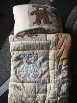 Crib set (5 piece) Eddie Bauer