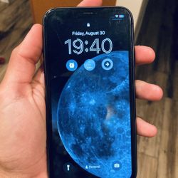 Locked iPhone 11, 64GB