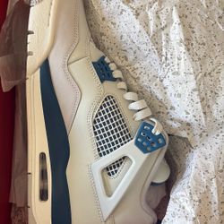 Jordan 4’s 