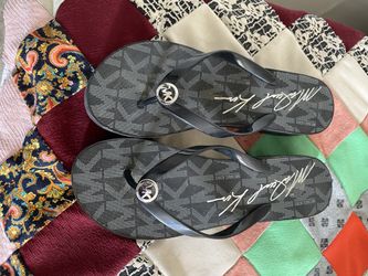 Micheal Kors Slippers 