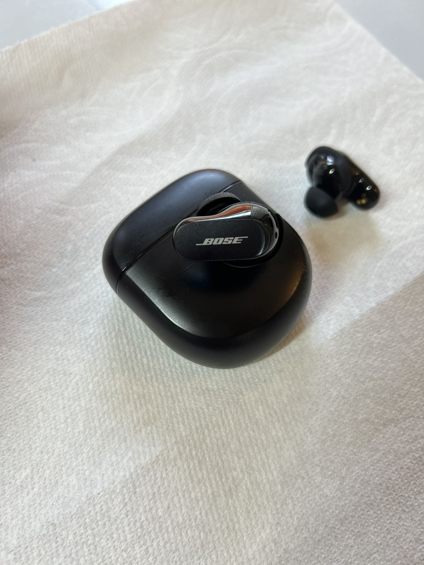 Bose QC2 Triple Black Earbuds