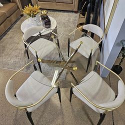 New & Modern 5 Pc 45" Round Dining Set