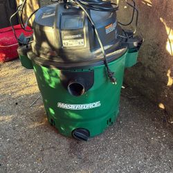 Masterforce® 12 Gallon 5.5 Peak HP Wet/Dry Vacuum