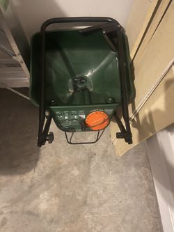 Mini Push Broadcast Spreader