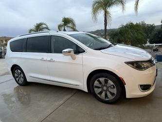 2019 Chrysler Pacifica Hybrid