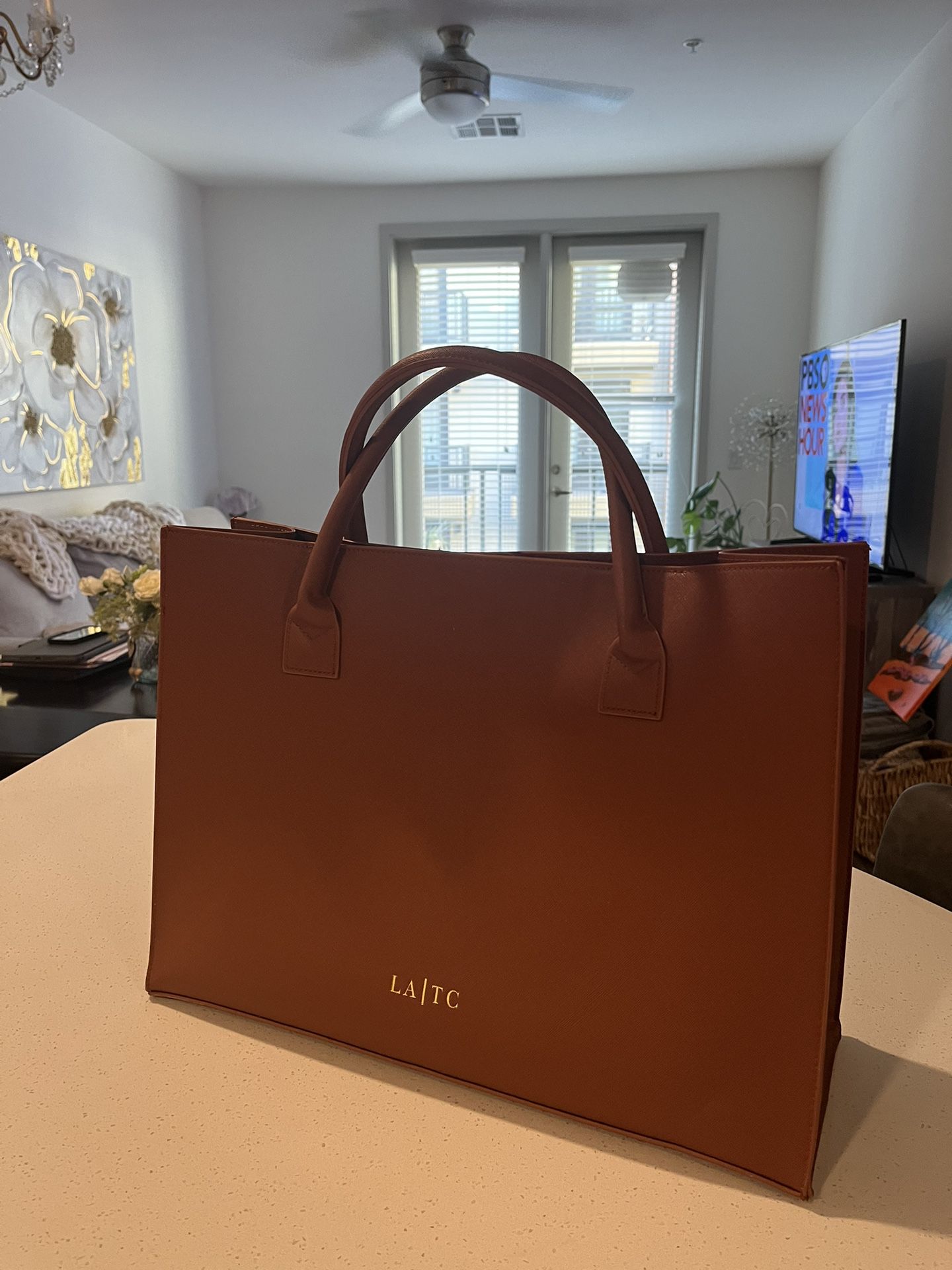 Vegan Leather Daily Tote for Sale in Portland, OR - OfferUp