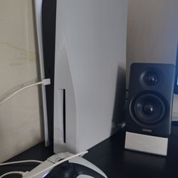 PS5 w/additional games (Open to PC/Laptop Trades)