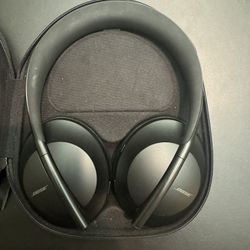 Bose Headphones Barley Used