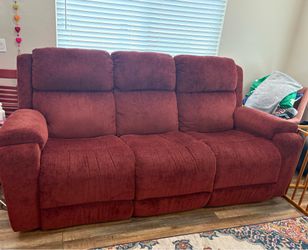 Lazy boy couches! Recliners!