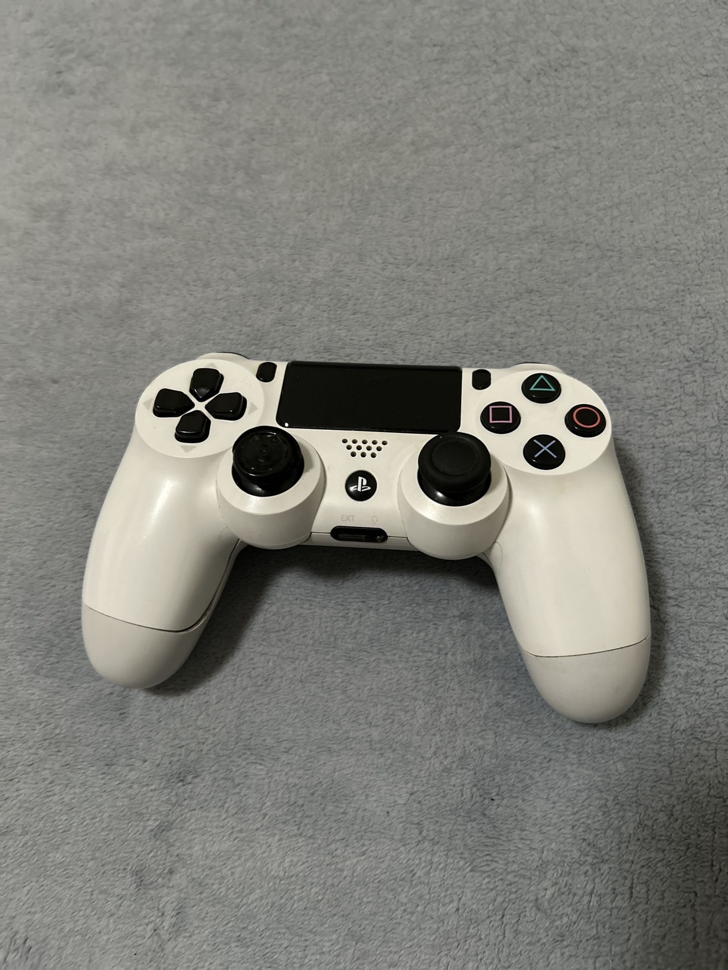 PS4 Controller