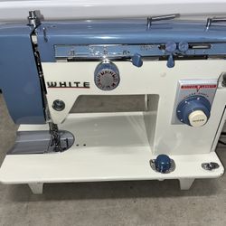 Vintage White Model 167 Sewing Machine - All Metal, Excellent Condition 