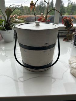 Farmhouse style Wine bucket