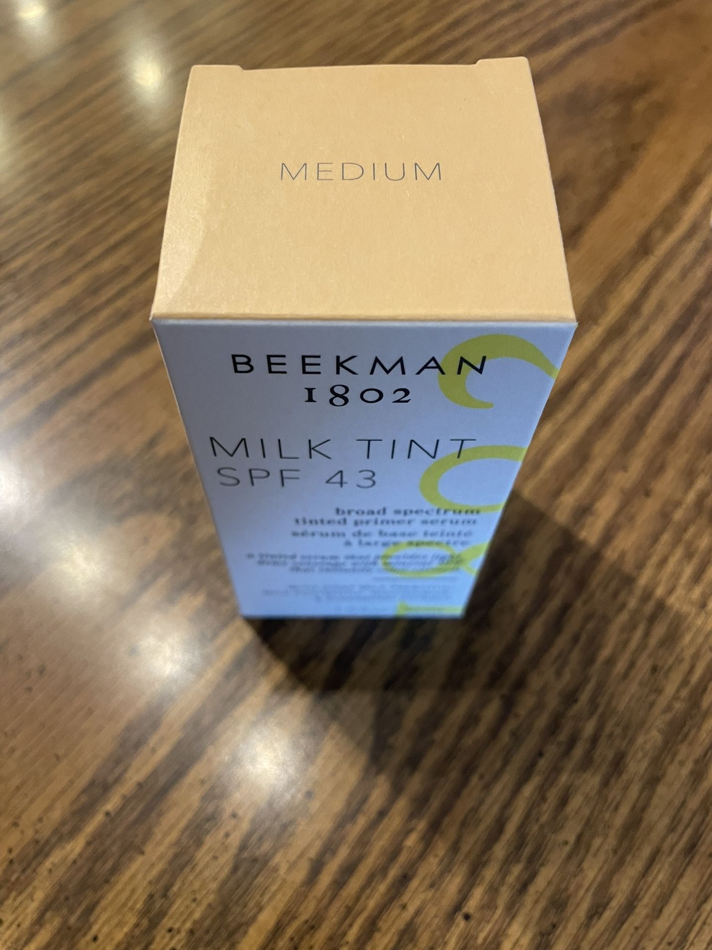 BEEKMAN 1802 MILK TINT SPF 43 broad
