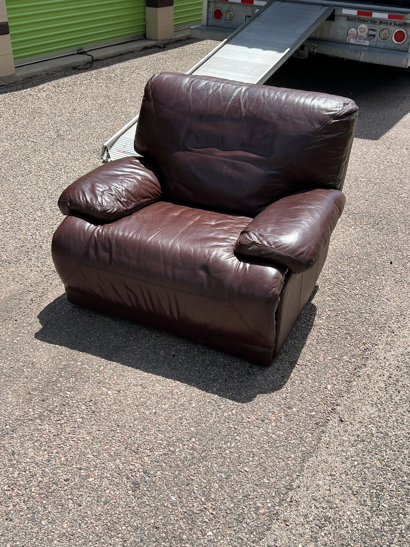 La Z Boy Electric Leather Recliner