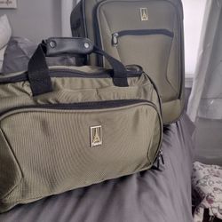 Travelpro Walk-around Lite 2 Set