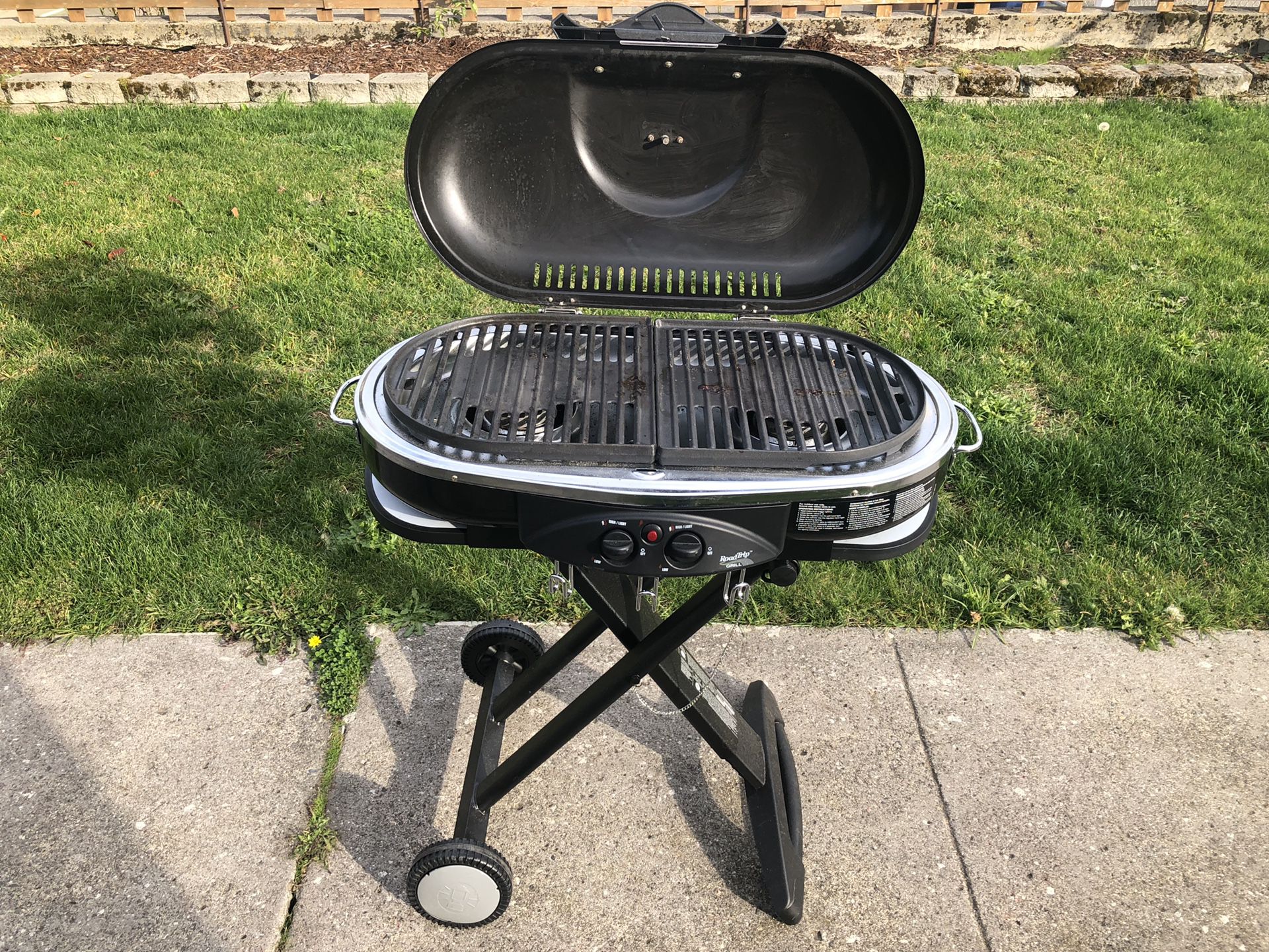 Coleman BBQ Grill