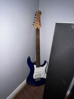 Yamaha Pacifica PAC012 - Metallic Blue
