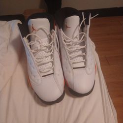 Air Jordan 13 's 