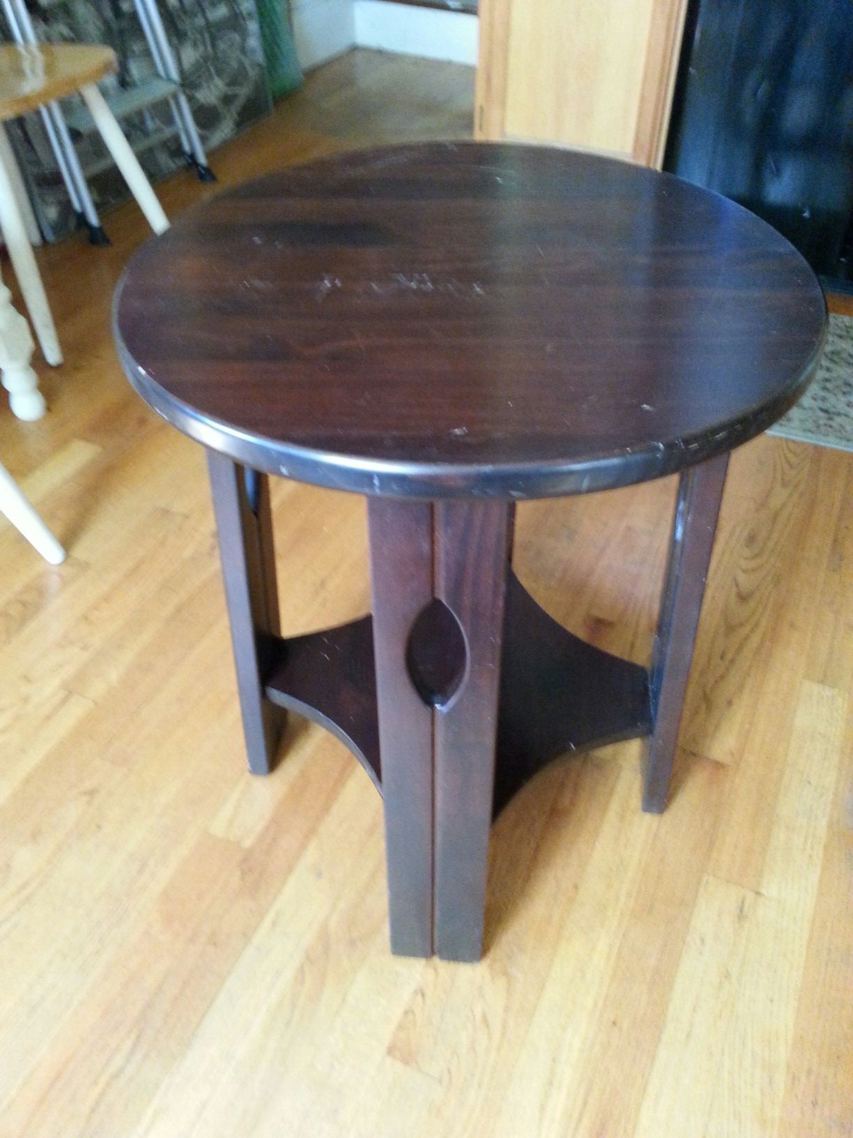 Wood craftsman side table