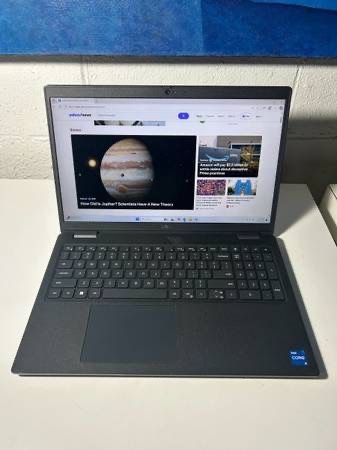 Dell Latitude 3520 (Core i5-1135G7, 16GB RAM, 256GB NVMe SSD)