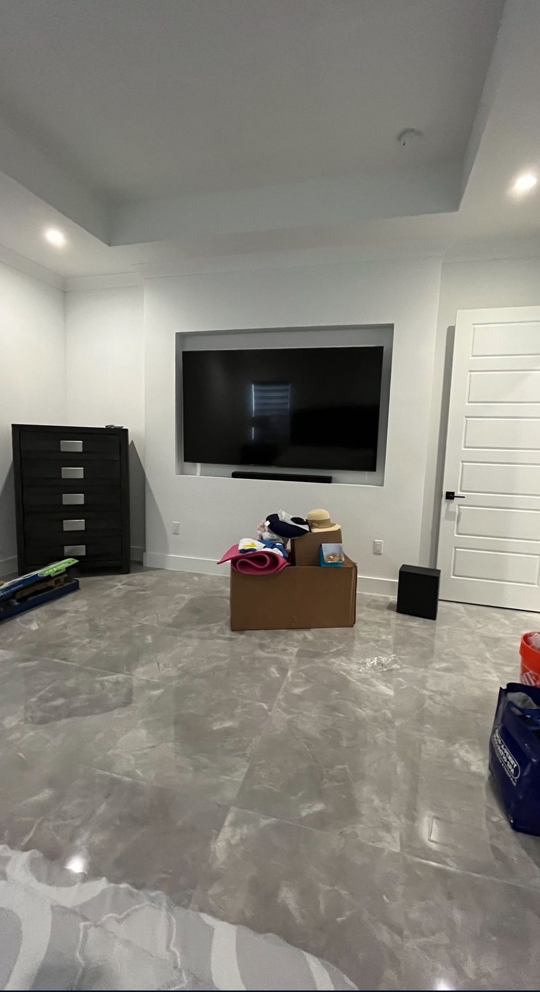 tv bracket mounting