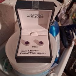 Earings (White Sapphire)