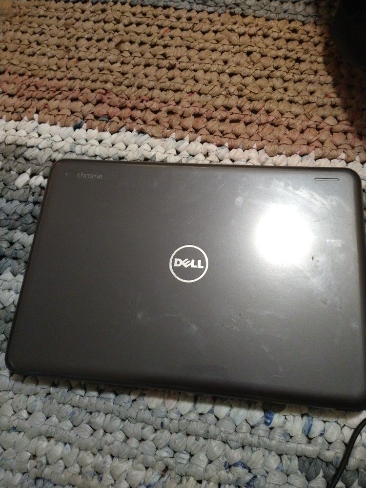 Laptop Dell  Chromebook 3380