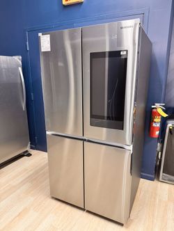 New Samsung - 29 cu. ft. 4-Door Flex Smart Refrigerator with Family Hub - Stainless Steel