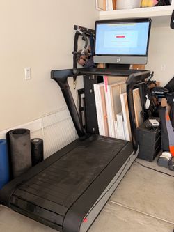 Peloton Tread+ | Slat Belt | 32” HD Screen |