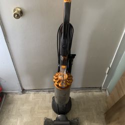 Dyson Vacuum 