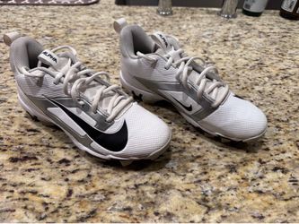 Nike Cleats (size 5.5)