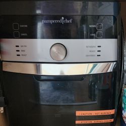 Pampered Chef Deluxe Air Fryer/Dehydrator/Rotisserie 