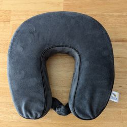 Wolf Essentials Memory Foam Neck Pillow 
