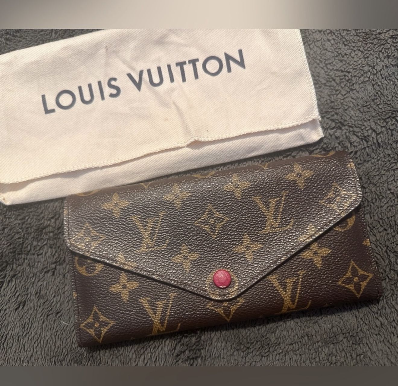 Louis Vuitton - Josephine Wallet