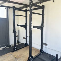 Rogue RML 390F Squat Rack, Rogue Ohio Barbell, and More