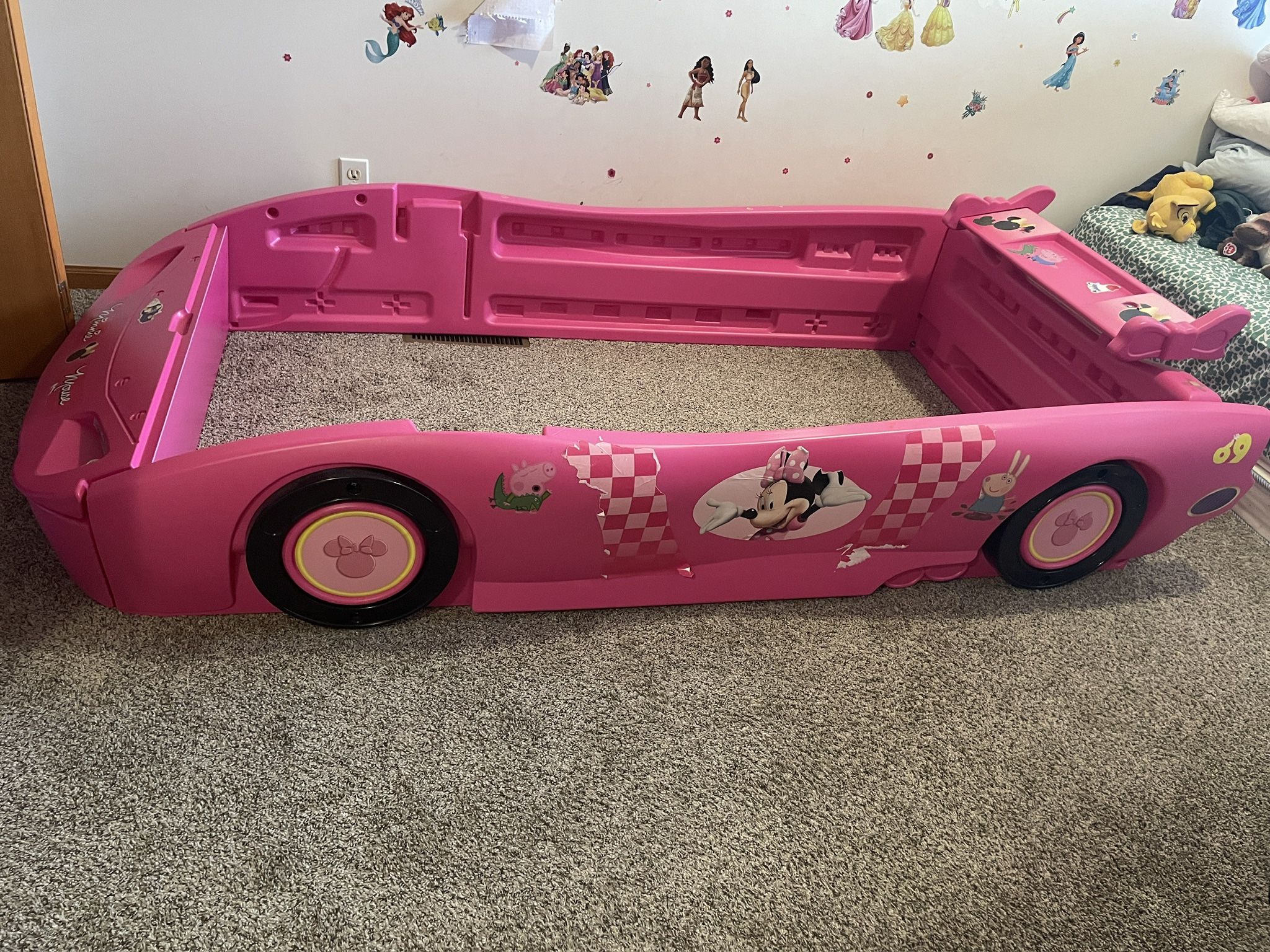 Disney Minnie Mouse Twin Car Bed 