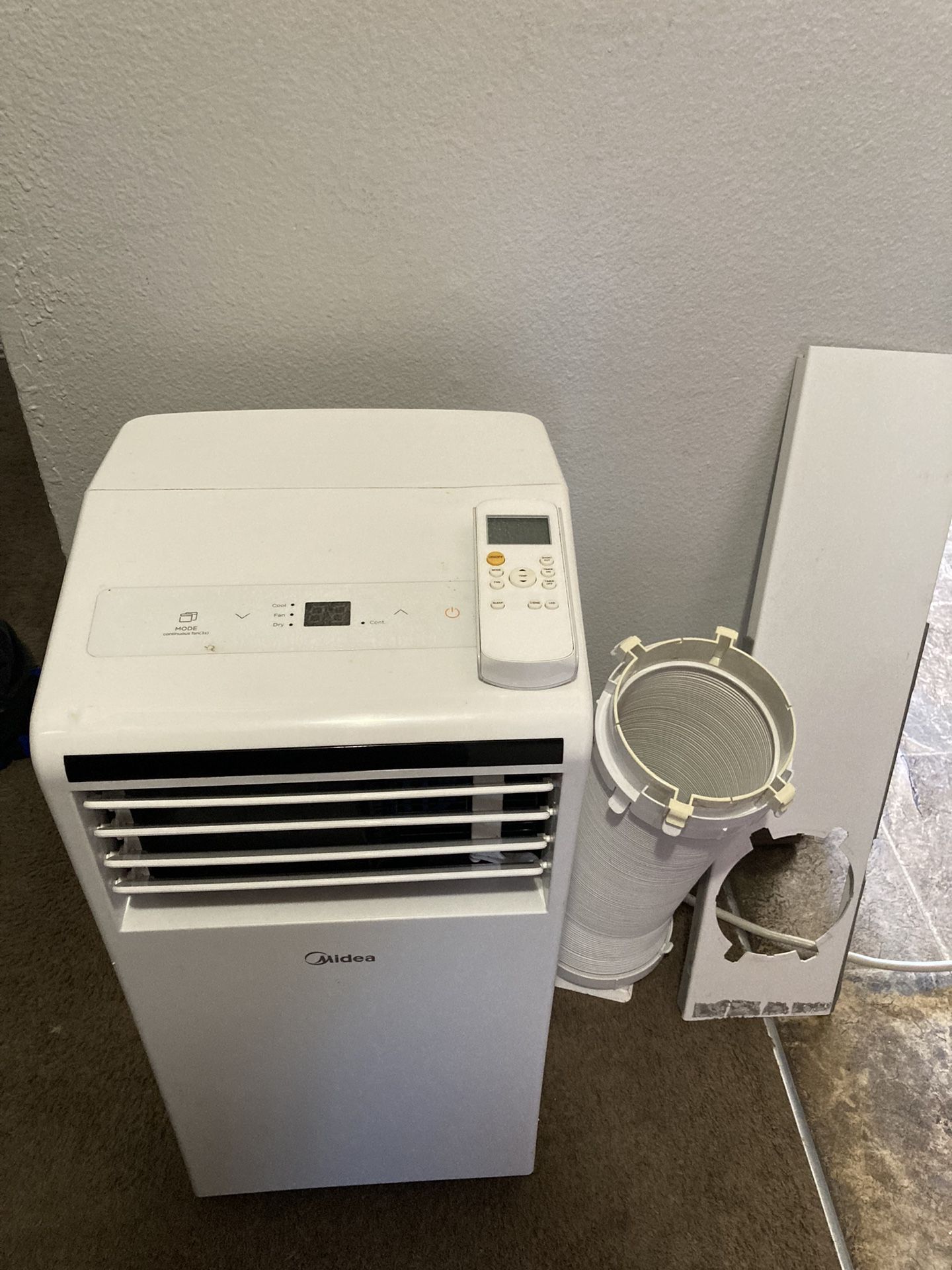 Portable Air Conditioner , 8,000 BTU , With Remote