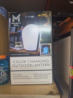 Color changing outdoor lantern