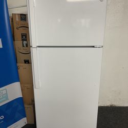 Ge White Top And Bottom Refrigerator 18 Cubic