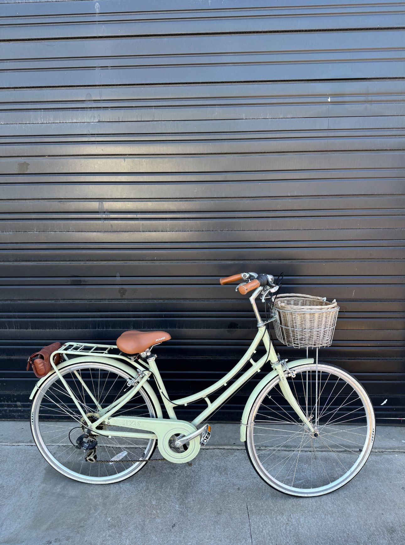 XDS Nadine 7- Speed Bike