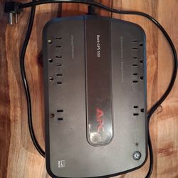 APC Back-UPS 550 VA  Backup Battery + Surge Projection 