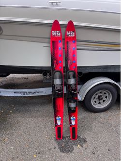 Water skis