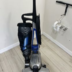 Kirby Avalir 2 vacuum
